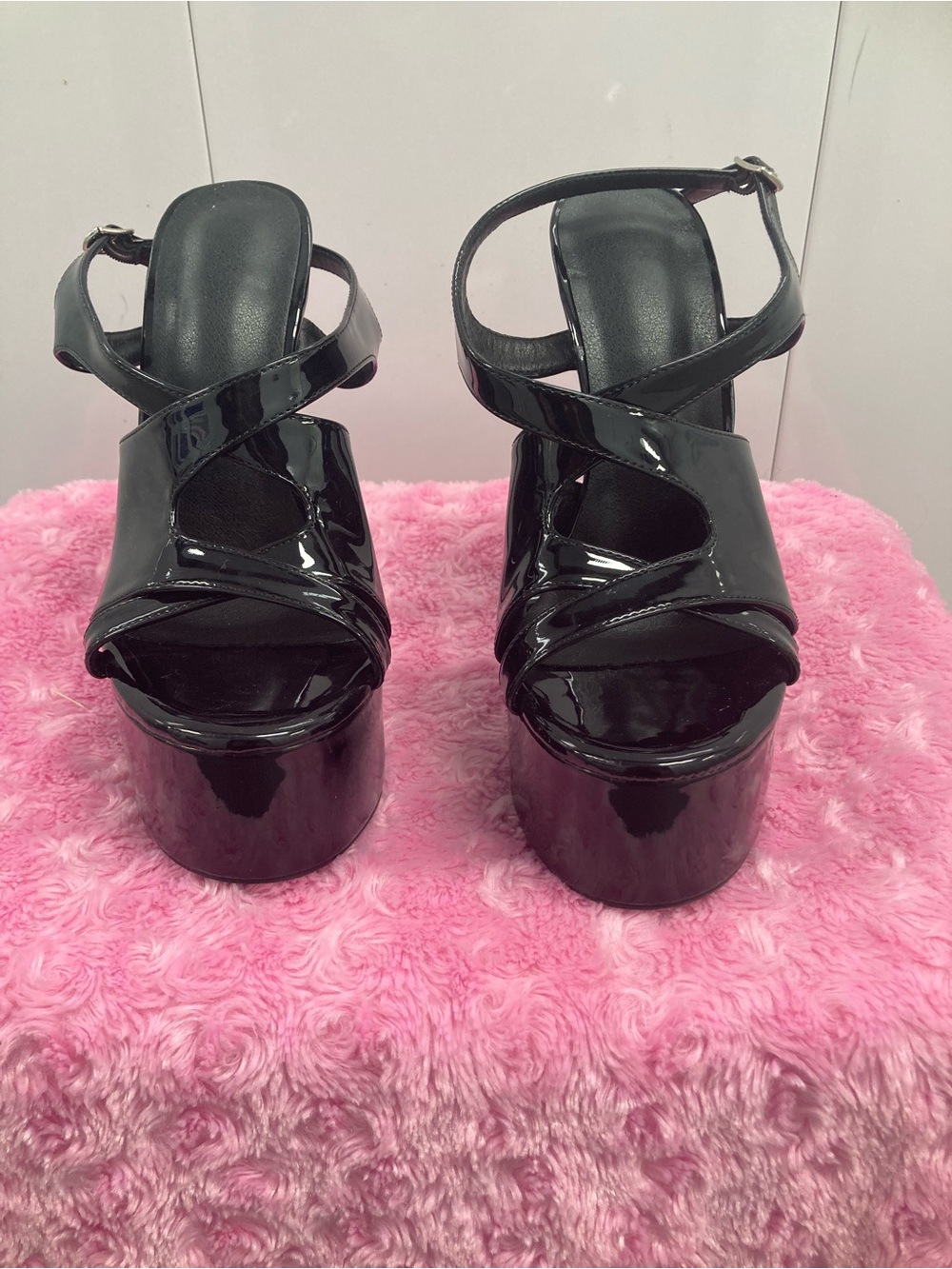 Women’s Black Patent Platform Sandals - Sleek Strappy Design